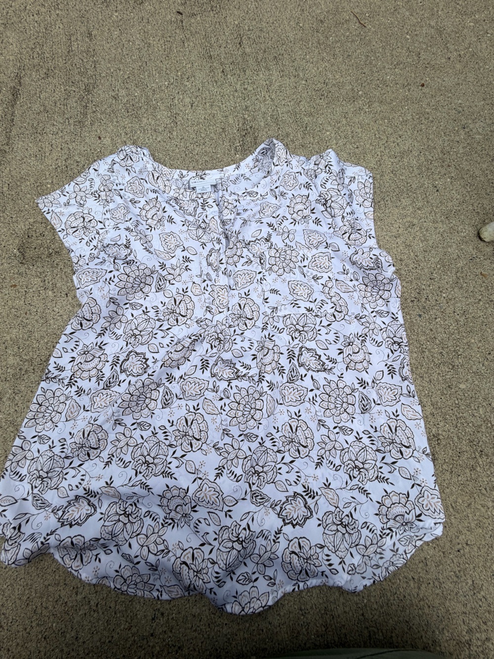 Liz Claiborne XL White Beige Brown Floral Pullover Ruffle Cap Sleeve Blouse